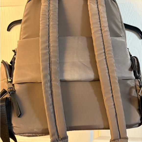 Adrienne Vittadini Dark Leather Card Holder - Picture 8 of 10